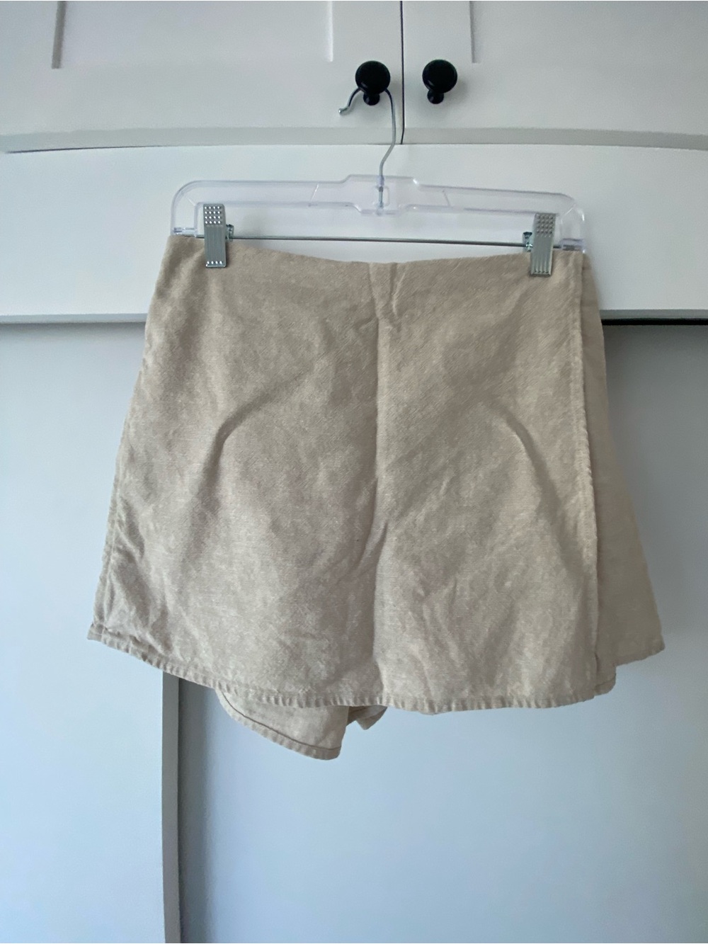 Old Navy Cream High-Waist Skort